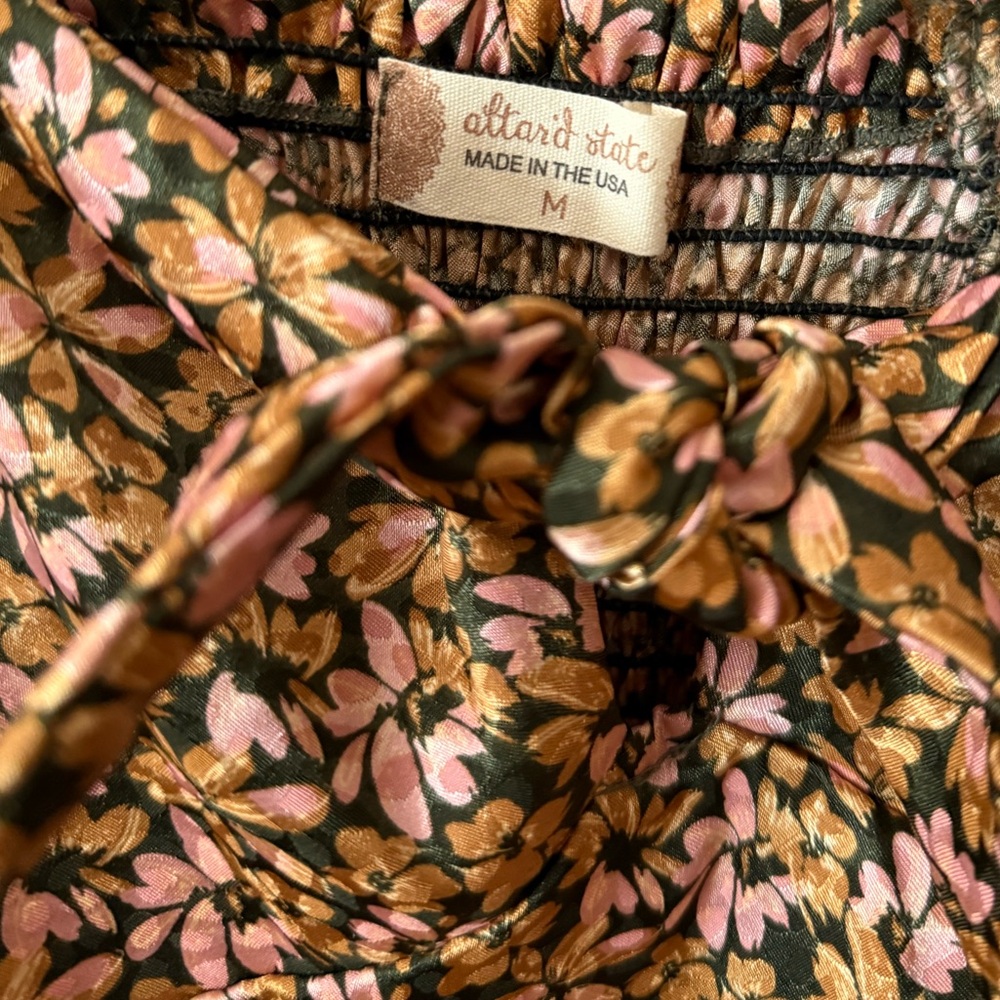 NWT Altar’d State Crop Top - Picture 3 of 4